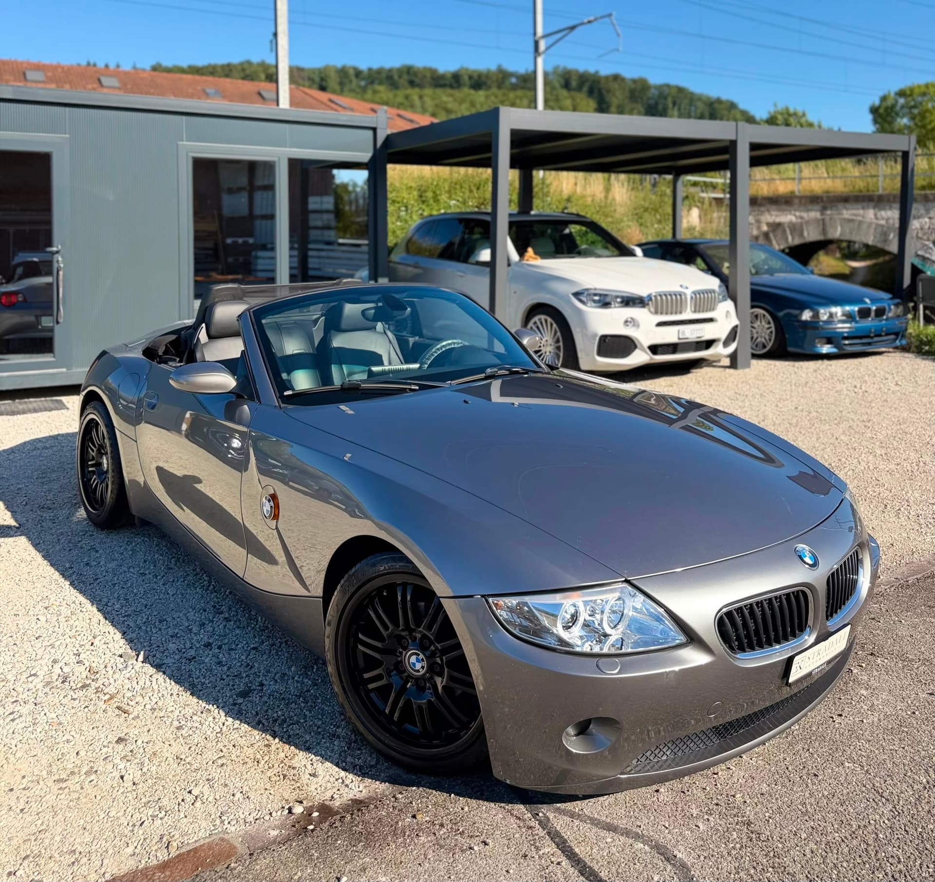 BMW Z4 Roadster | 175’000 km | Schweizer Fahrzeug Hiermit verkaufe ich den wunderschönen BMW Z4 Roadster mit 175’000 km