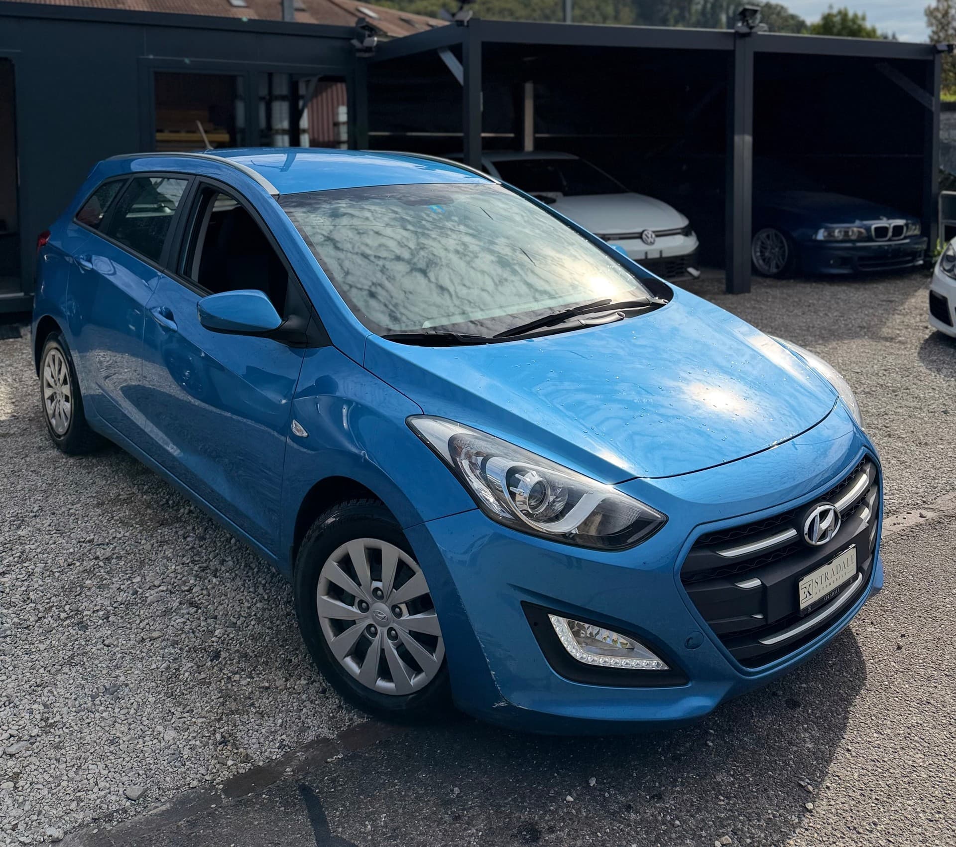 HYUNDAI i30 Wagon 1.6 CRDi Plena Diesel Handschalter