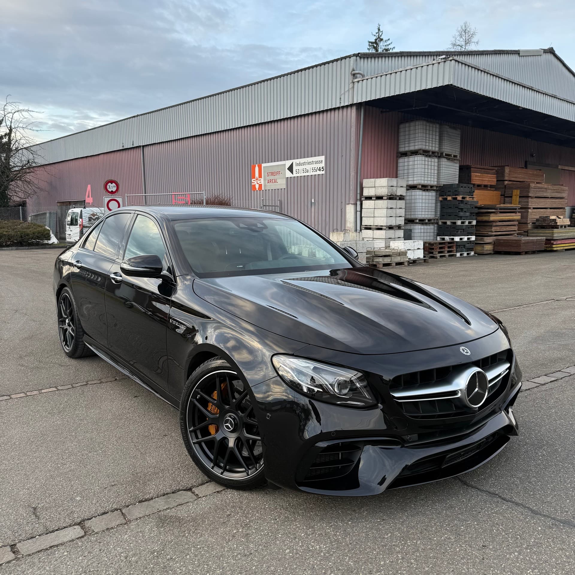 MERCEDES-BENZ E 63 AMG S 4 Matic 9G-Tronic